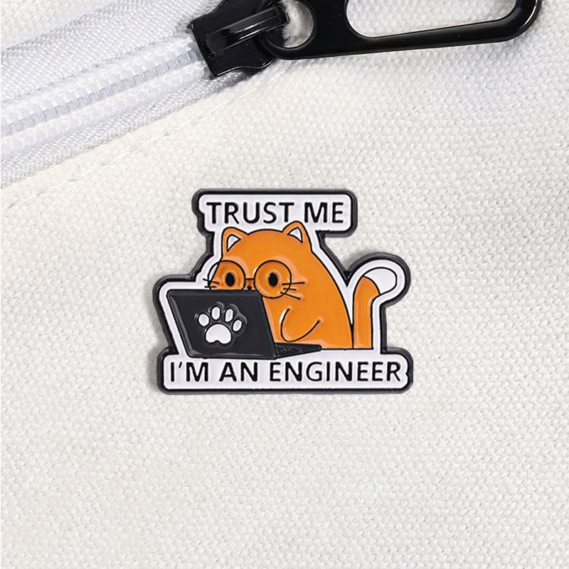 Pin de esmalte con cita de ing - Tech Accessories For Laptop reseña y precio