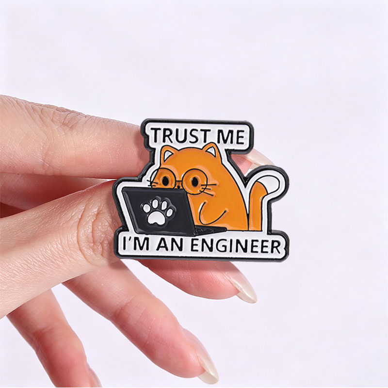 Pin de esmalte con cita de ing - Tech Accessories For Laptop reseña y precio